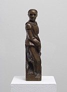 August Macke - Pierrot (Sculptures) h: 34 x w: 7.5 x d: 6.5 cm / h: 13.4 x w: 3 x d: 2.6 in