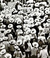 Workers Parade (32198)