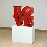 Robert Indiana - LOVE (Red Red) (Sculptures) h: 36 x w: 36 x d: 18 in / h: 91.4 x w: 91.4 x d: 45.7 cm