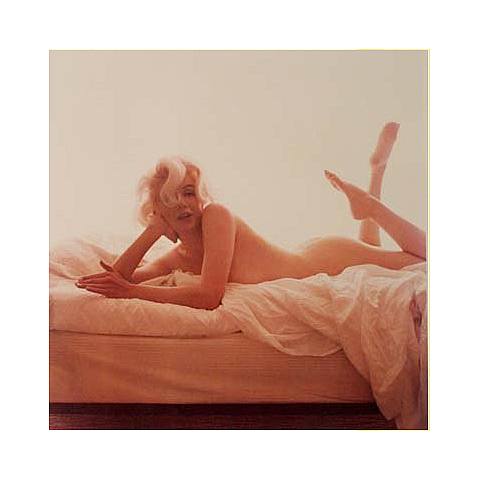 artnet Galleries: Marilyn Monroe : Flirtatious by Bert Stern from