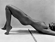 Herb Ritts - Cindy Crawford, Costa Careyes (Photographs) h: 16 x w: 20 in / h: 40.6 x w: 50.8 cm