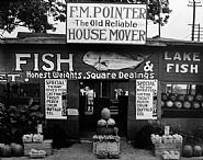 Walker Evans - Fish Market Near Birmingham, Alabama (Photographs) h: 8 x w: 10 in / h: 20.3 x w: 25.4 cm