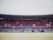 Spencer Tunick - Austria 8 (Ernst Happel Stadion, Kunsthalle Wien) (Photographs) h: 86 x w: 152 cm / h: 33.9 x w: 59.8 in