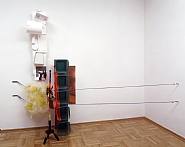 Jessica Stockholder - Untitled (Installations) h: 269.2 x w: 331.5 x d: 78.7 cm / h: 106 x w: 130.5 x d: 31 in