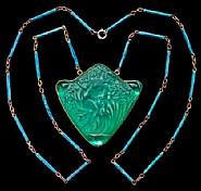 René Lalique - 'Femme dans les fleurs' Pendant (Jewelry and Gemstones)