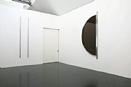 Ausstellungsansicht: Gerhard Merz: Die Braut, 2012