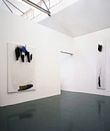 Ausstellungsansicht: Marco Gastini: Attimi Sospesi, 2011