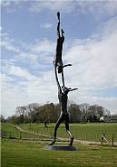 Barry Flanagan - 30 ft Acrobats (Sculptures) h: 351 in / h: 891.5 cm