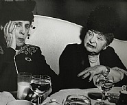 Lisette Model - Défilé de mode, Hotel Pierre (Photographs) h: 1940 x w: 1946 cm / h: 763.8 x w: 766.1 in