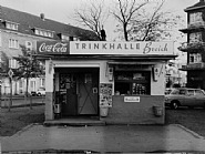 Trinkhalle Nr. 20 Düsseldorf, Aachener Straße Ecke Fleher Weg, 10/77 (Aus der Serie Trinkhallen)
