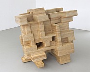 Tony Cragg - Chip (Sculptures) h: 123 x w: 120 x d: 114 cm / h: 48.4 x w: 47.2 x d: 44.9 in