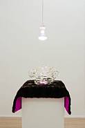 Beverly Semmes - Bubble Pot on Fur with Pink (Sculptures) h: 70 x w: 53 x d: 20 cm / h: 27.6 x w: 20.9 x d: 7.9 in