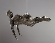 Louise Bourgeois - Femme (Sculptures) h: 13 x w: 16.5 x d: 7.8 in / h: 33 x w: 41.9 x d: 19.8 cm