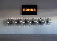 Hans Haacke - BONUS-Storm (Installations)