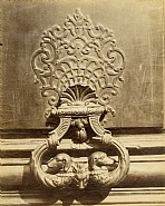 Eugène Atget - Hôtel d'Ecquevilly, 60 rue de Turenne, 3rd arr. (Photographs) h: 8.4 x w: 6.8 in / h: 21.3 x w: 17.3 cm