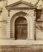 Eugène Atget - Hôtel de Poitiers, rue Saint-Dominique 3 et 5 (Photographs) h: 8.4 x w: 7 in / h: 21.3 x w: 17.8 cm