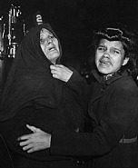 Weegee - Tenement Fire (Photographs) h: 12.9 x w: 10.5 in / h: 32.8 x w: 26.7 cm