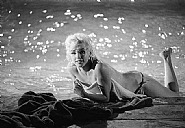 Poolside, Marilyn Monroe, Something's Got To Give, May 23, 1962