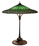 Tiffany Studios - 'Lotus Pagoda' table lamp (Design)