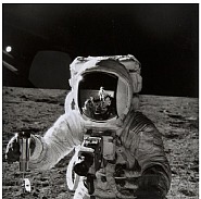 Apollo 12, Alan L. Bean on the moon