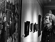Andy Warhol in front of Stephan Lochner´s painting ´The presentation of Christ in the temple´ (1447), Hessisches Landesmuseum Darmstadt 1971