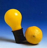 Joseph Beuys - Capri-Batterie (Installations) h: 8 x w: 11 x d: 6 cm / h: 3.1 x w: 4.3 x d: 2.4 in