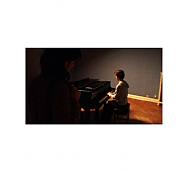 The Piano Player (Movie Still 1)