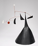 Alexander Calder - Untitled (Demi-cône) (Sculptures) h: 32.5 x w: 34.5 x d: 18.5 in / h: 82.6 x w: 87.6 x d: 47 cm