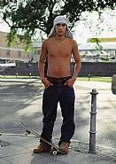 Skater (Detail)