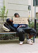 Rapper (mit Schild)