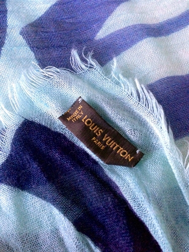 Louis Vuitton Scarf for Sale in Online Auctions