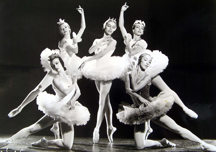 Maria Tallchief - The First American Prima Ballerina In Ballet Russe De ...