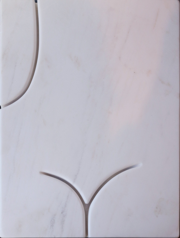 Trois Lignes (white)