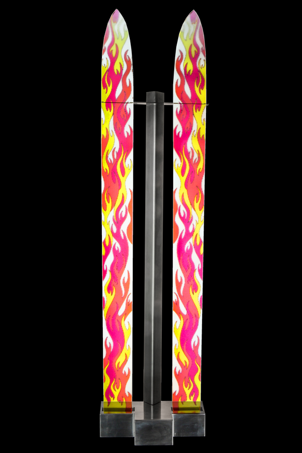 Lamp-Ski in Glass Fusing thermoformed on luminaire stainless steel