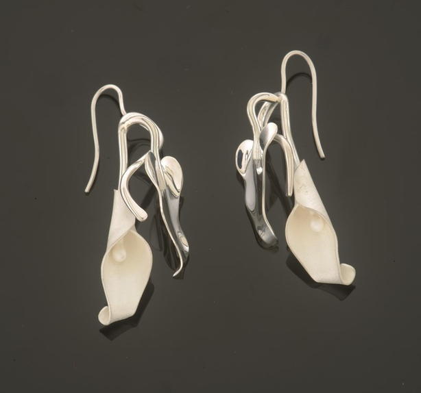 Calla Lily Earrings