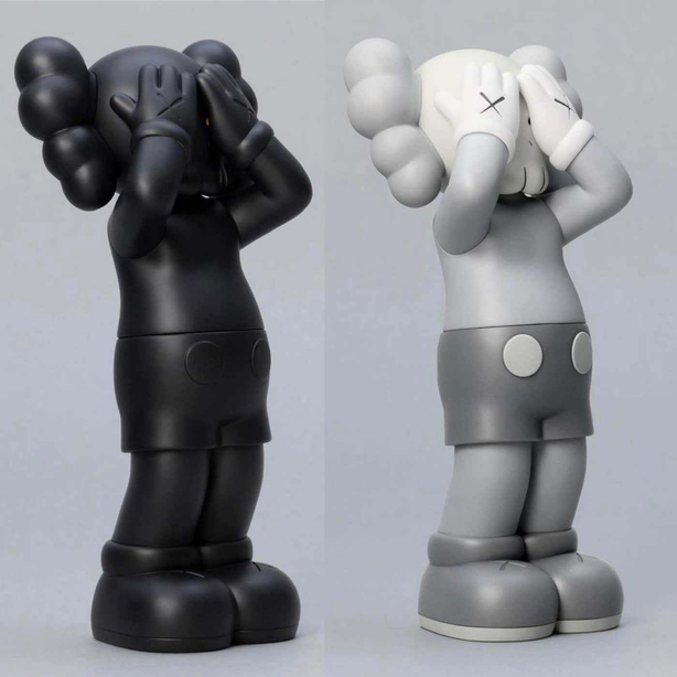 KAWS Holiday UK set of 2 works (KAWS United Kingdom)